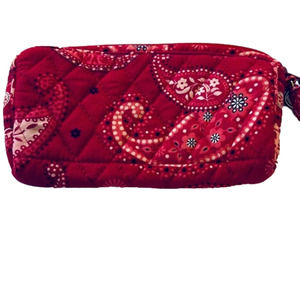VERA Bradley Wristlet In Pattern Mesa Red Paisley Zip Closure